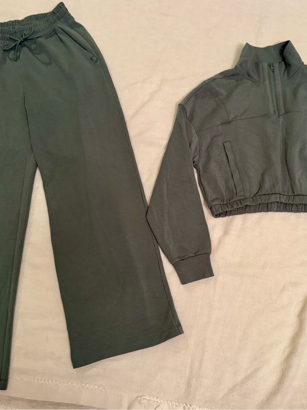 Gilly Hicks Cropped Half-Zip Sweatshirt & Wide Leg Pants Set - Olive Green